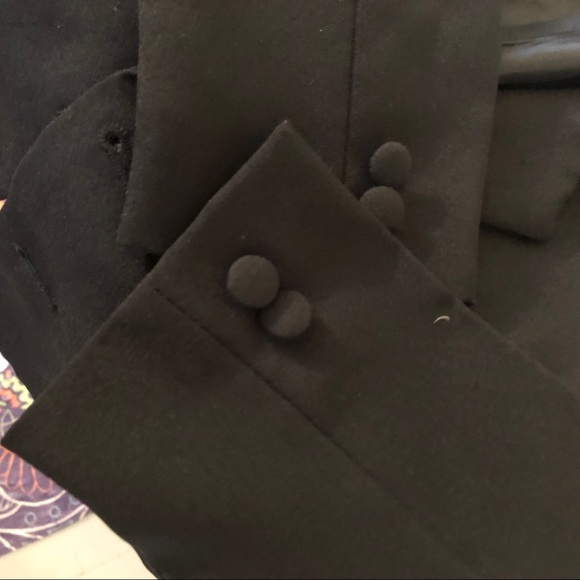 4 four pieces to this BLACK TODDLERS SUIT!$8 - Picture 13 of 14